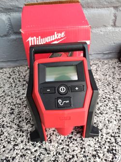 Inflator Milwaukee m12 tool only