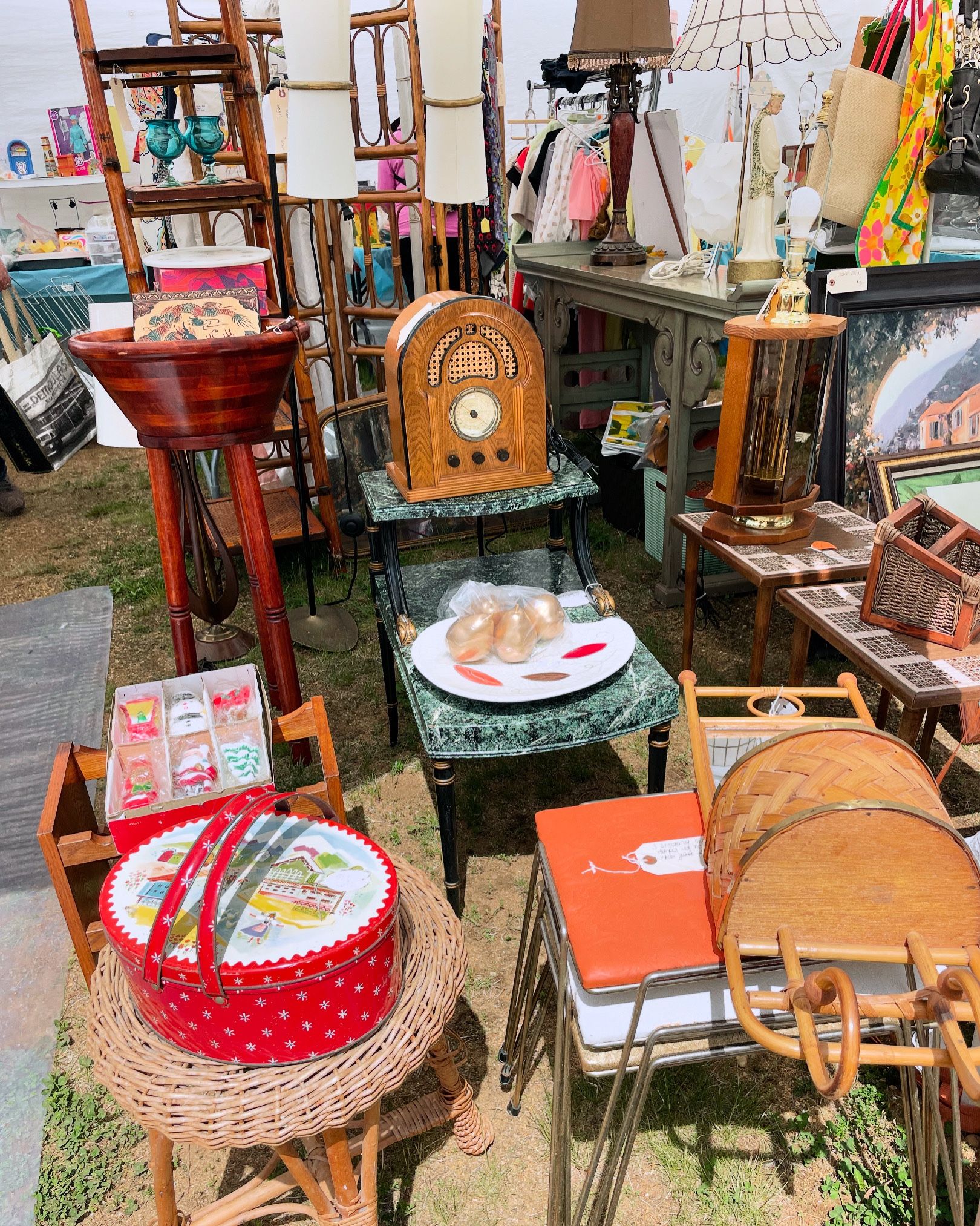 True Vintage Mid Century Shop Overflow Sale