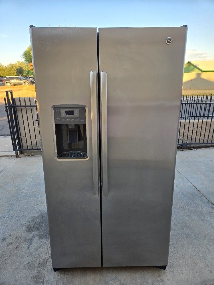 Refrigerator GE Stainless Steel