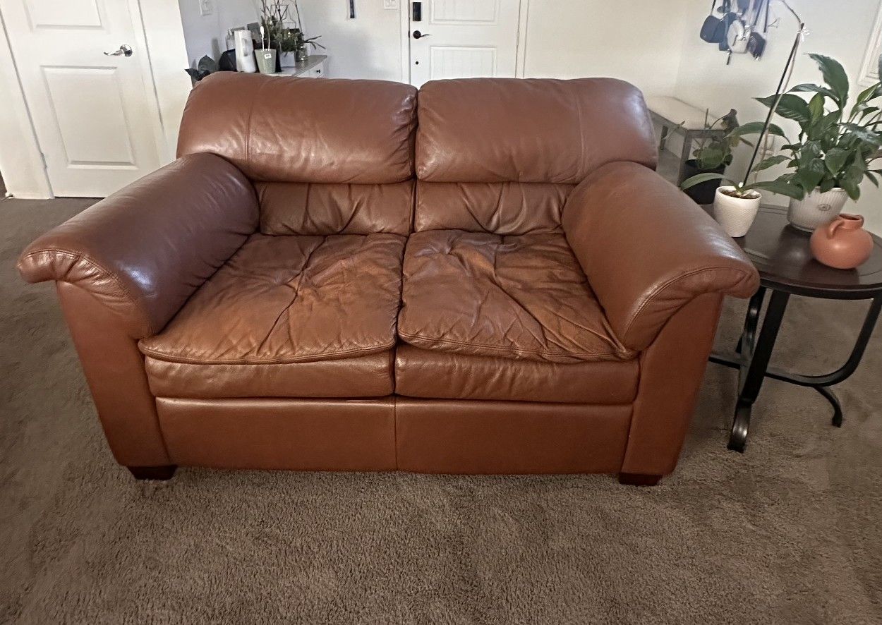 All 3 Pieces! Brown Leather Sofas And Ottoman