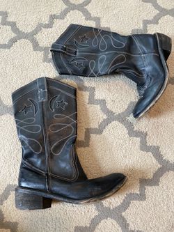 Women’s cowboy boots from aldo size 7