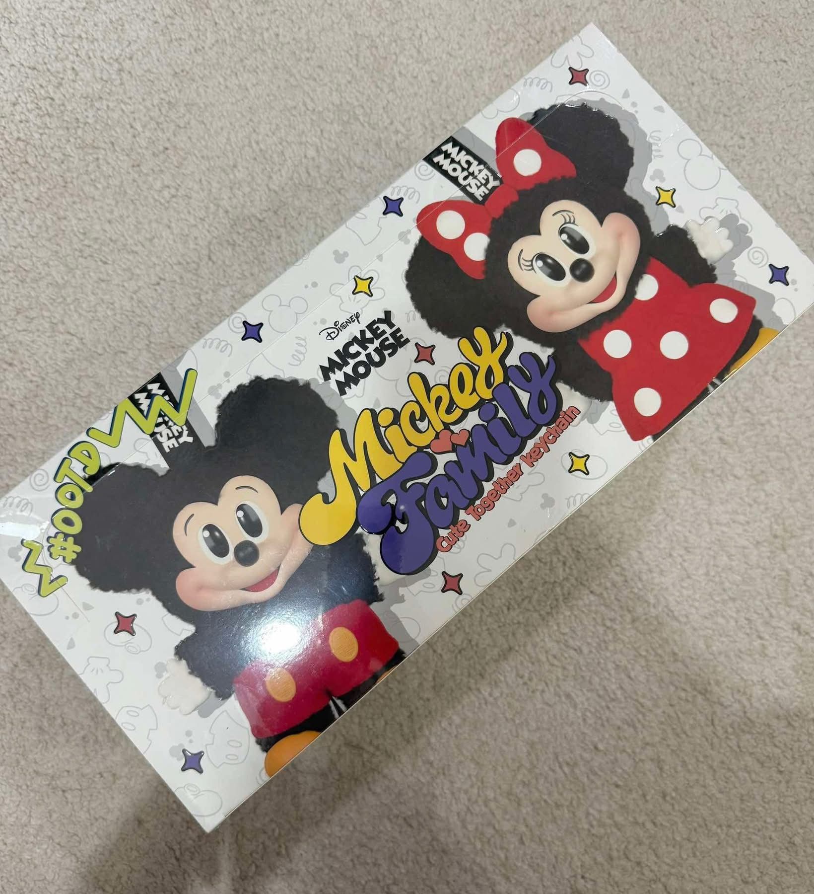 Mickey family cute together Set