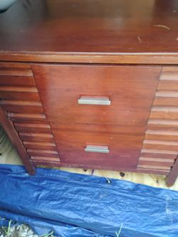 Dresser