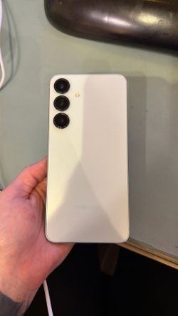 Samsung s25+ Mint