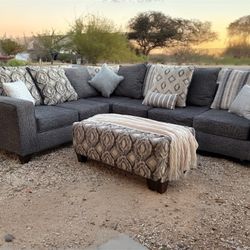 Large Gray Sectional With Ottoman - Free Delivery 🚚 