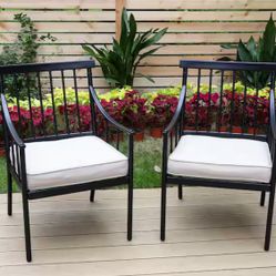 Ergonomic Black Metal Stylish Patio Outdoor Dining Chair with Beige Cushion (2-Pack