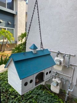 Beautiful bird house for sale!