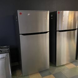 Lg Top Freezer Refrigerator Brand New 