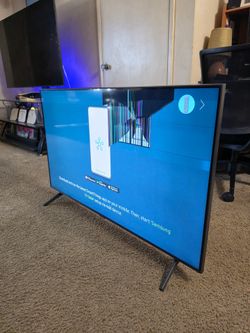 Samsung 50” TU7000 4K UHD Smart TV w/ Remote - Screen Damage - Works