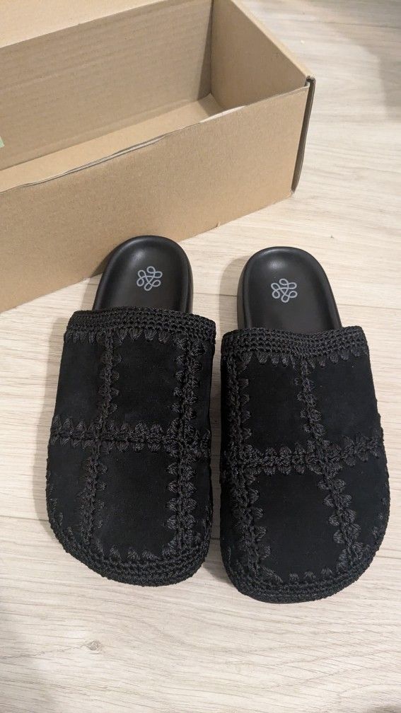 The Sak Bolinas Clog Suede Black Size 9 NEW