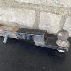 trailer hitch ball mount ( pick up only ) $15 FIRM