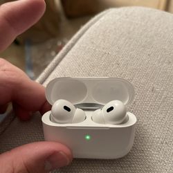 Apple AirPods Pro 2nd Generation 
