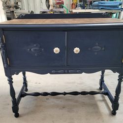 Sideboard, hutch.