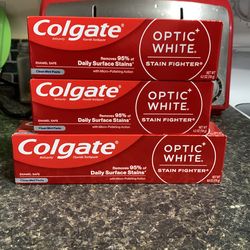 Colgate Optic White Stain Fighter Toothpaste -3 Items !