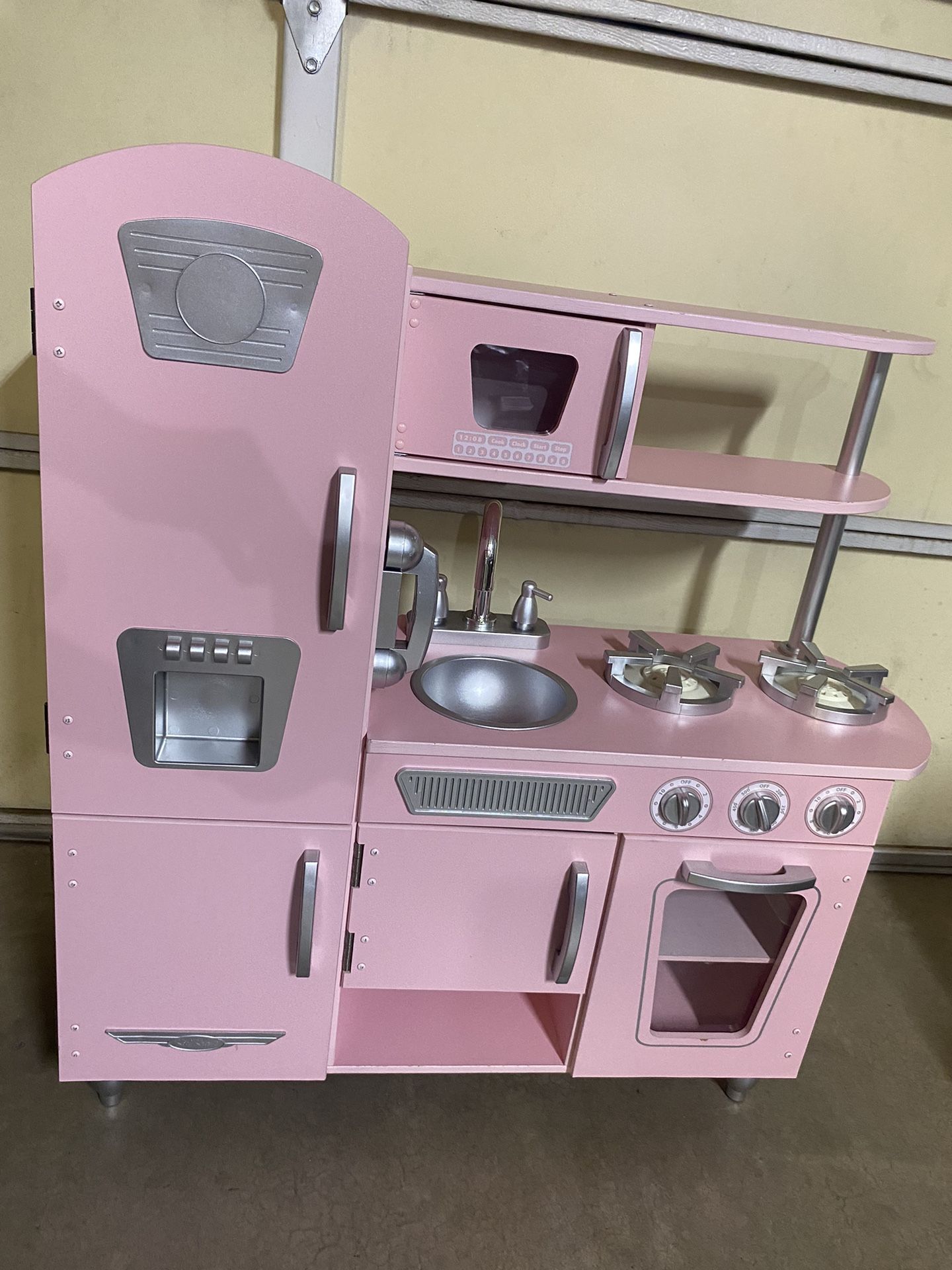 Kitchen for girls