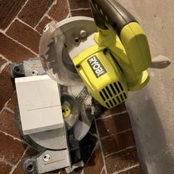 Ryobi Circular Saw . Read Description 