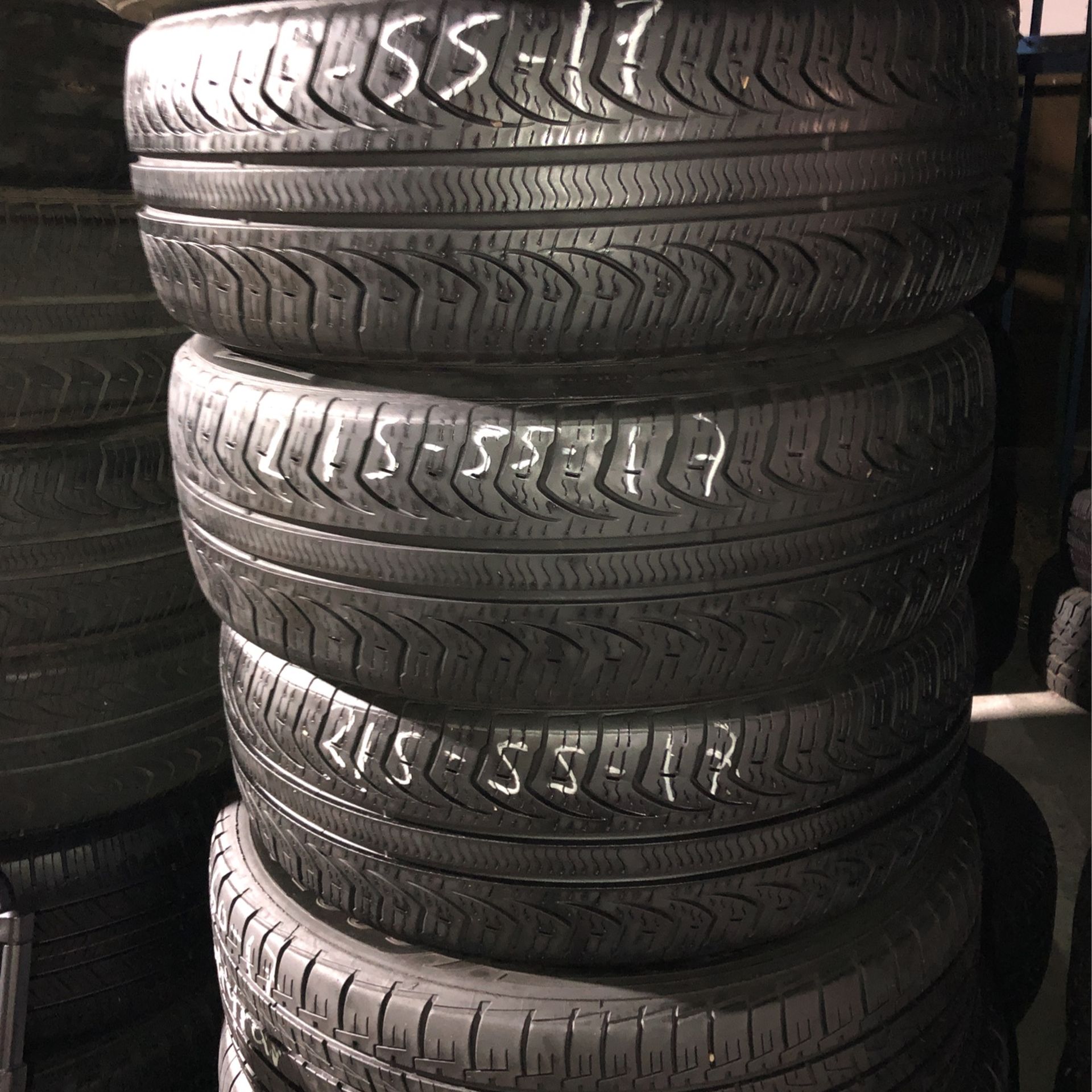 215/55/17 Pirelli Set Of Four Used Tires Good Condition for Sale in