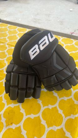 Bauer gloves