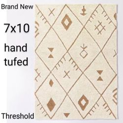 Brand New  Threshold 7 X 10 Clayborne Hand Tufed Two  Tones Diamond