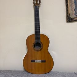 yamaha cgs103a GUITAR