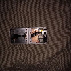 Z Flip 5 Motherboard 