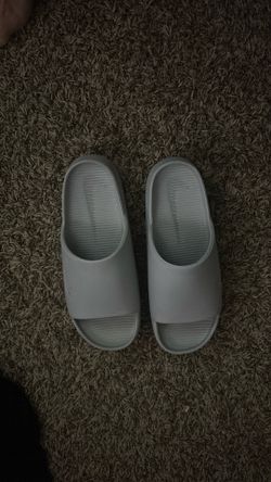 Nike calm slides size 10