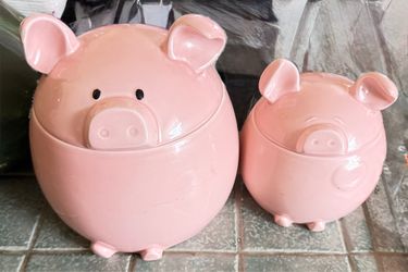 Lil Piggy canisters