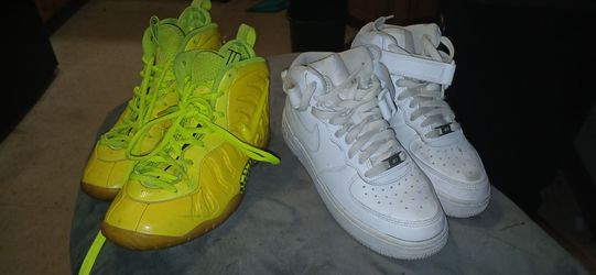 2 pairs of Kid's Nike Shoes