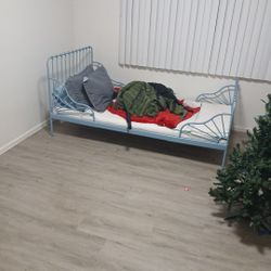 Child's Day Bed