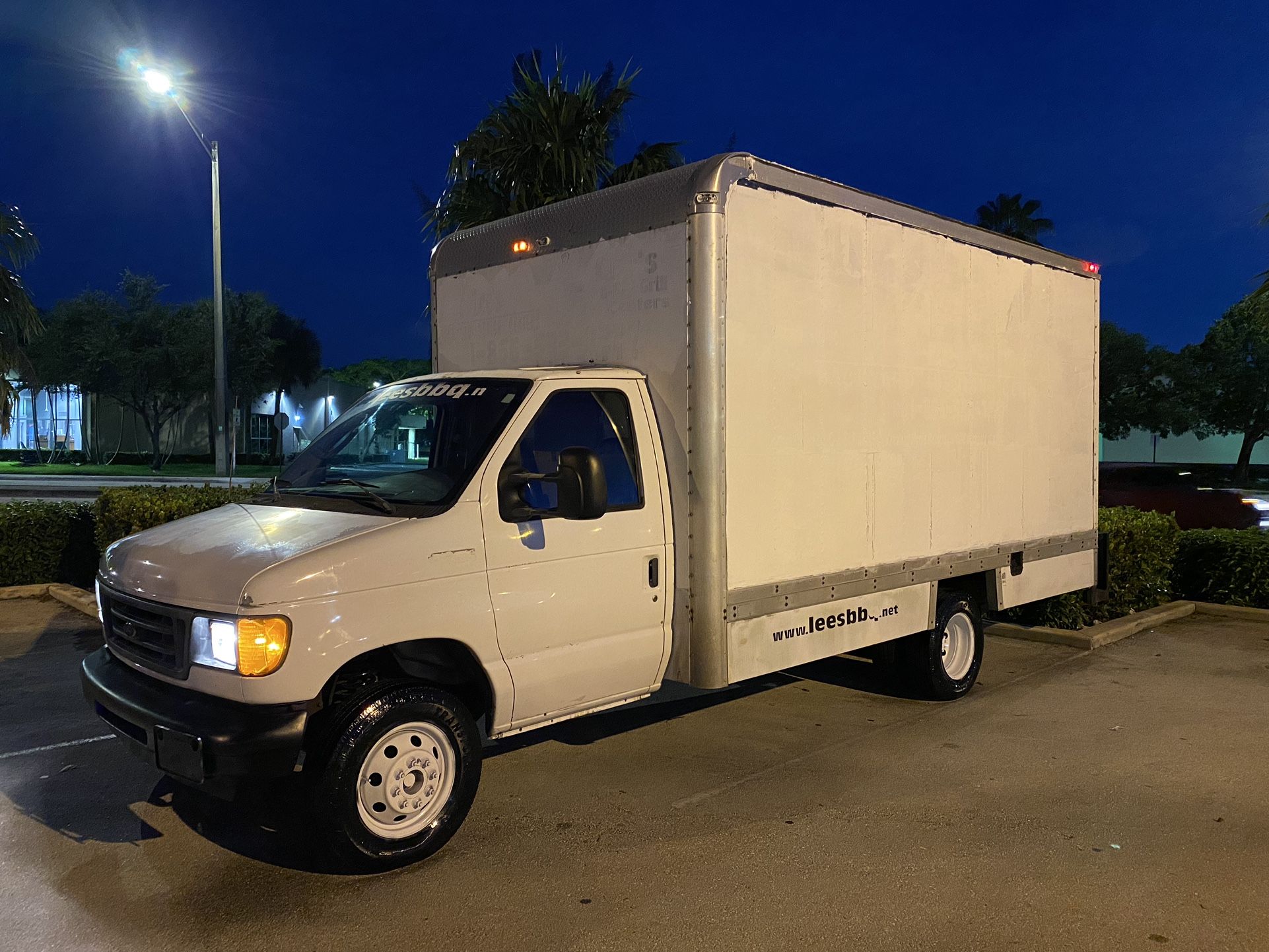 2003 Ford E350 Box Truck 7.3 Power, Stroke Diesel 16 Ft Box