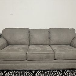 Great condition Pull out Sofa Sleeper