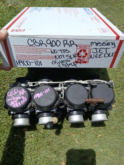 Honda CBR 900RR OEM Carburetor 80cAGJT