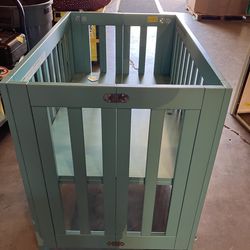 Turquoise Folding Crib W/Minor Scratches(See & Click On Pictures). Still In Very Good Condition