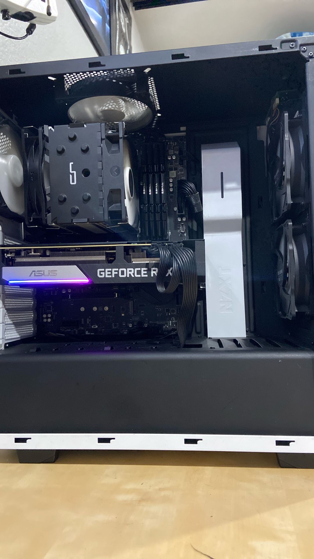 RTX 3070 DUAL Fan OC// AM4 B550 Gaming plus mobo (MSI)// AMD RYZEN 5 5600X// 32GB DDR4 3200MHz, Custom build Gaming PC// VR Ready//WORKSTATION
