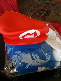 Mario Halloween costume. XL