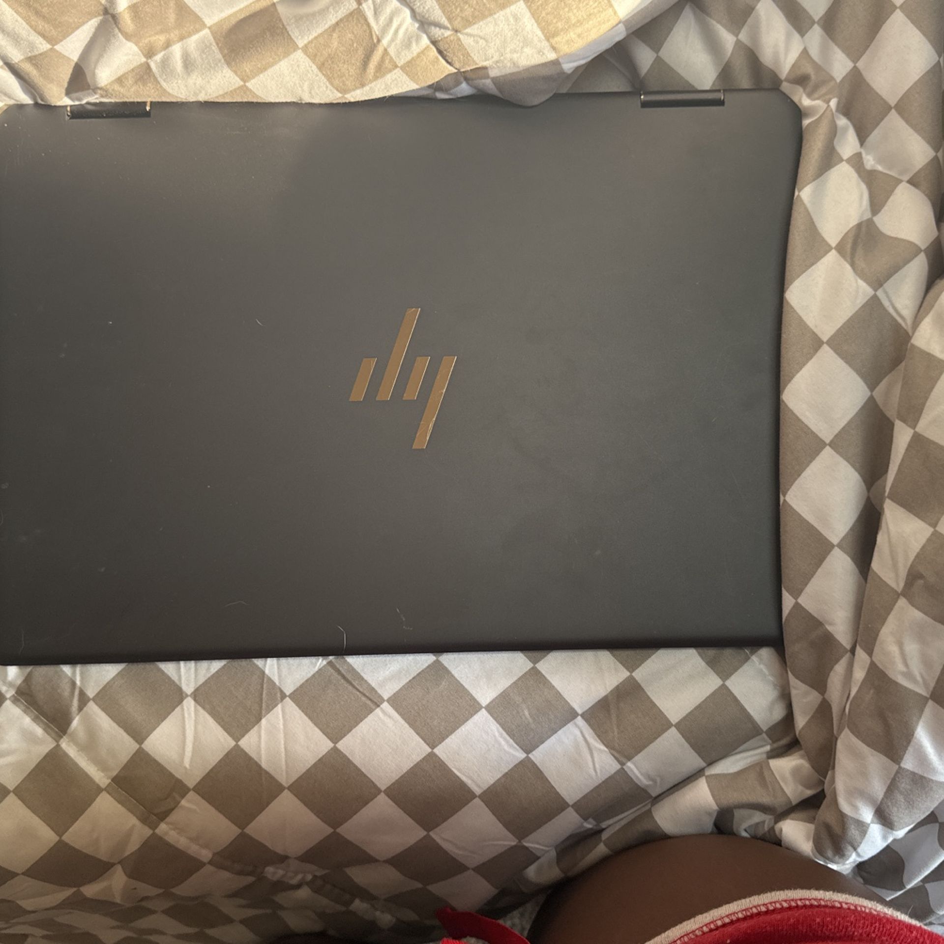 HP SPECTRE x360 2-in-1 Laptop