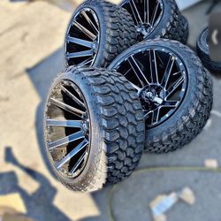 Fuel Wheels With Tires For Jeep Wrangler 