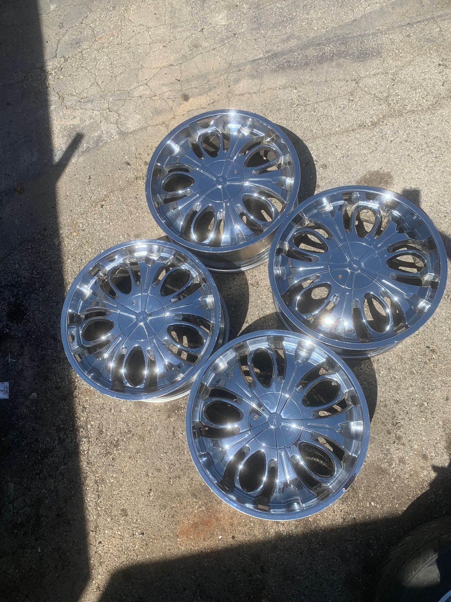 22” Rims Chrome 5Lugs Universal 22X91/2JJ