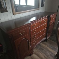 Thomasville Dining Furniture