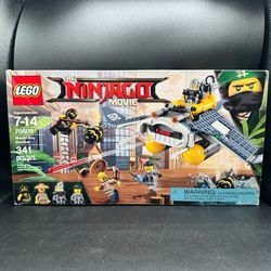 New Sealed Box Damage* The LEGO Ninjago Movie: Manta Ray Bomber 70609