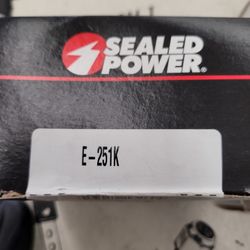 Set Of Piston Rings And Main Bearing For Chevy V8 