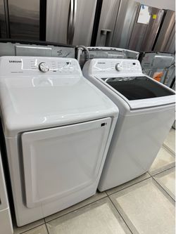 Samsung top load washer and electric dryer set