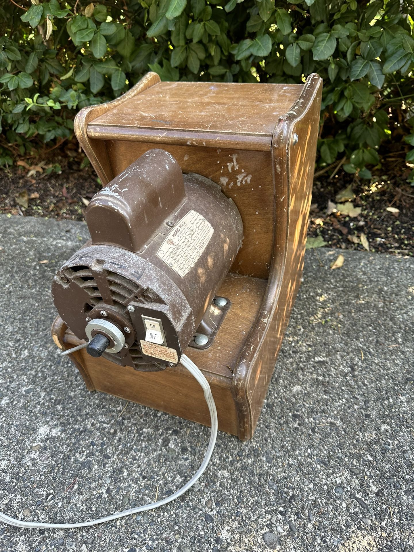Magic Mill: Heavy Duty Electric Stone Mill/ Grain Grinder