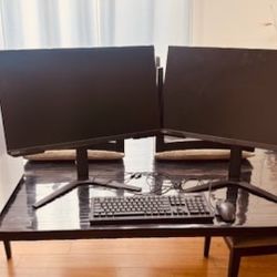 Pc With 2 Monitors 1 Keyboard  1 Mouse All Used But Still Work Perfectly Almost Like Brand New 