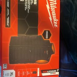Milwaukee heated vest