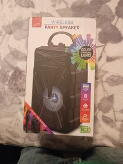 WIRELESS PARTY SPEAKER!