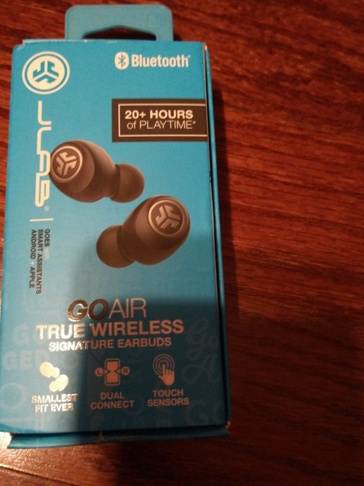 Bluetooth earbuds