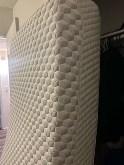 Twin mattress
