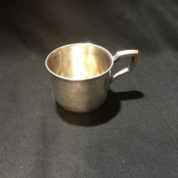 UNDER MELT Sterling Silver Child’s Cup 46.5 grams