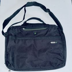 SOLO Laptop Bag